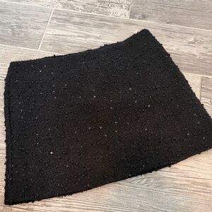 Forever 21 Black Textured sequin Mini Skirt size s